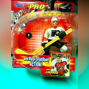 Pro hockey Eric Lindros action figure
